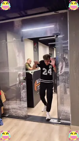 Funny prank #funny #funnyvideo #foryou #funnyprank