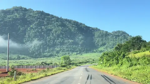 သီချင်းဟောင်းပေမယ့် တန်ဖိုးရှိတဲ့သီချင်းကို ကြိုက်နှစ်သက်သူများ သီချင်းကောင်းနဲ့ လွမ်းဆွေးချင်သူများအတွက် ရှမ်းပြည်မြောက်ပိုင်းခရီးလမ်းမှ ချစ်စရာ့တောင်ပြာတန်းတွေနဲ့အတူ ပေါင်းစပ်လိုက်ပါတယ်🥰🥰 #creatorsearchinsights #ရှမ်းတောင်တန်း #စိုင်းဆိုင်မောဝ်သီချင်းလေးနဲ့ #shanstate #oldbutgold  @Naunt Onn  @Naunt Onn 