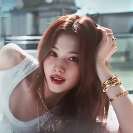 SANA HER STARES >>>  #sana #sanaedit #twice_tiktok_official #twiceedit #fyp   @yen @vi @Lyn @siri @emi ⋆˚࿔ @️ Saan❀ 