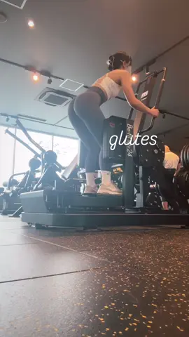 #glutsworkout  #girliepop#girlssupportgirls#girltok#gymmotivation