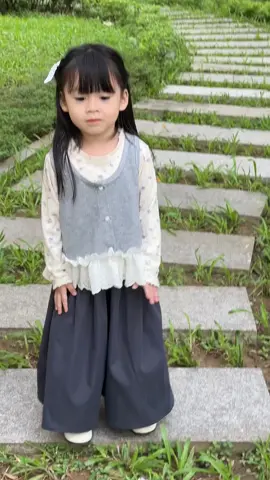 Xink say hii. Yêu quá các bác ơi#setthudong #xuhuong #viral #fashion  @POOL KIDS STORE 