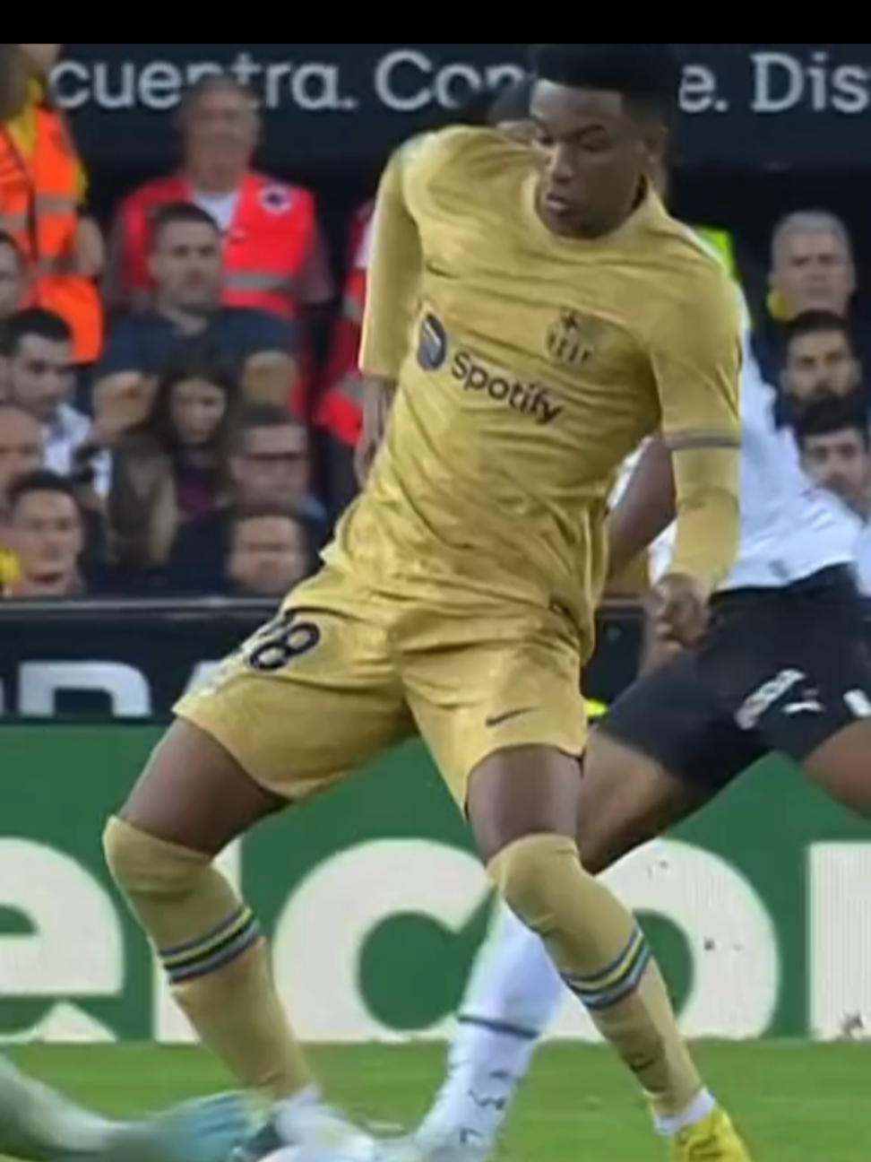 Alejandro BALDE, Comportement Bah Ouais #spain #barcelona #Alejandrobalde 