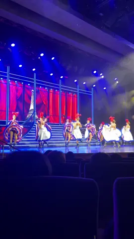Royal Carribean Spectrum of the Seas show #royalcarribean #cruiseship #spectrumoftheseas #theater #fyp 