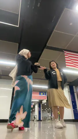 two interns after their 9-5 @4ri 