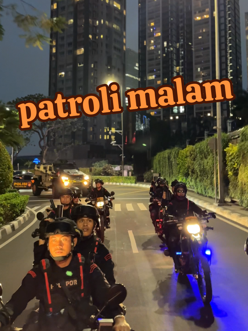 Membalas @michael_oncesemoga membantu 🙏🙏  #brimob #polisi #jakarta #september #patroli 