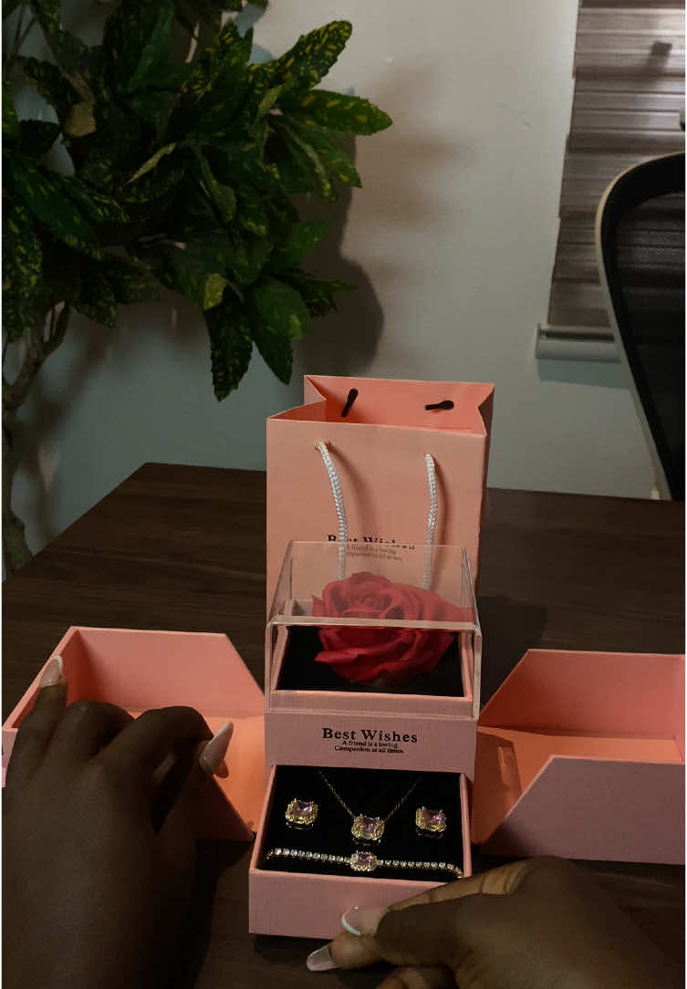 The perfect gift for a pink lover💗 🏷️¢220 WhatsApp 0241512156 to order  #jewelrygifts #anniversarygift #tiktokviraljewelry #jewelryset #affordablegifts #giftideasforher #giftforher #viral_video #luxuryjewelry #timelessjewelry #classicjewelry #randomgifts #fypシ゚ #ghanatiktok🇬🇭  Gift ideas for girl Gifts for her  Where to buy cute jewelry  Gifts to get your bestie  Jewellery for girls  Gift for lover Buy this for your girl  Gift guides  Birthday list for women  Top trending gifts  𝒟𝒶𝓏𝓁𝓎𝓃 𝒥ℯ𝓌ℯ𝓁𝓈🌸