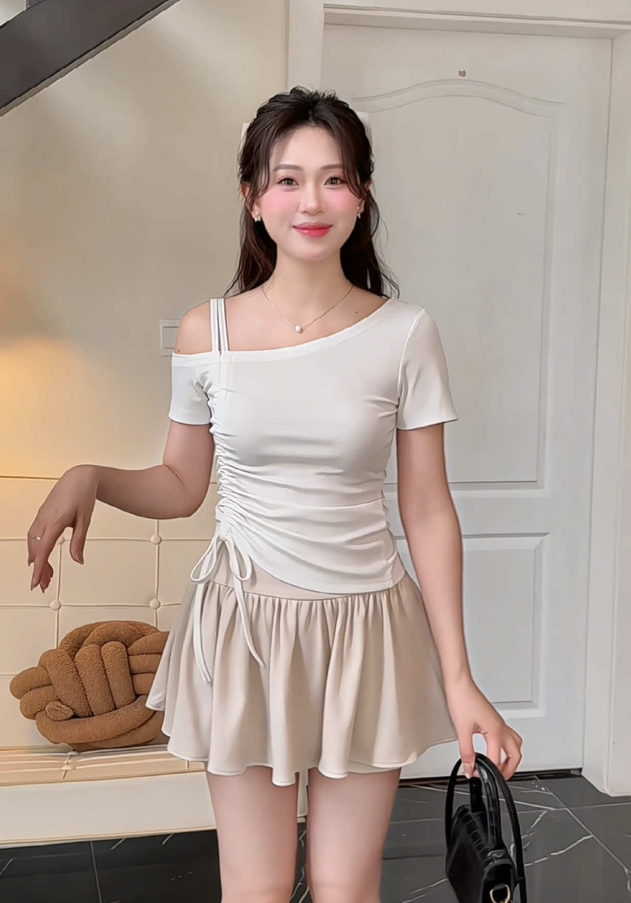 Áo thun cách điệu siêu xinh #lyana #thoitrang #changthoitrang #fashion #reviewlamdep 