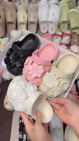 Hoa trà 🥰🥰#xuhuongtiktok #hottrend #depdimua #treem #mẹvàbé 