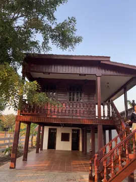 ខ្ញុំមិនជ្រុលនិយមទេ តែខ្ញុំមិនគាំទ្រអ្នកណាមកមើលងាយ ប្រមាថ ប្រទេស និងប្រជាជនខ្មែរ ពេញៗមាត់  ខ្ញុំសប្បាយចិត្តដែលកើតជាកូនខ្មែរ តែខ្ញុំក៏មិនមើលងាយពូជសាសដទៃដែល ❤️❤️