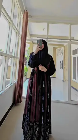 Bismillah, segala sesuatu kita niatkan Lillah, agar menjadi lebih Berkah🤍 #gamiselzeima  #produsengamis #gamisbatik  #homedress  #dasterviral 