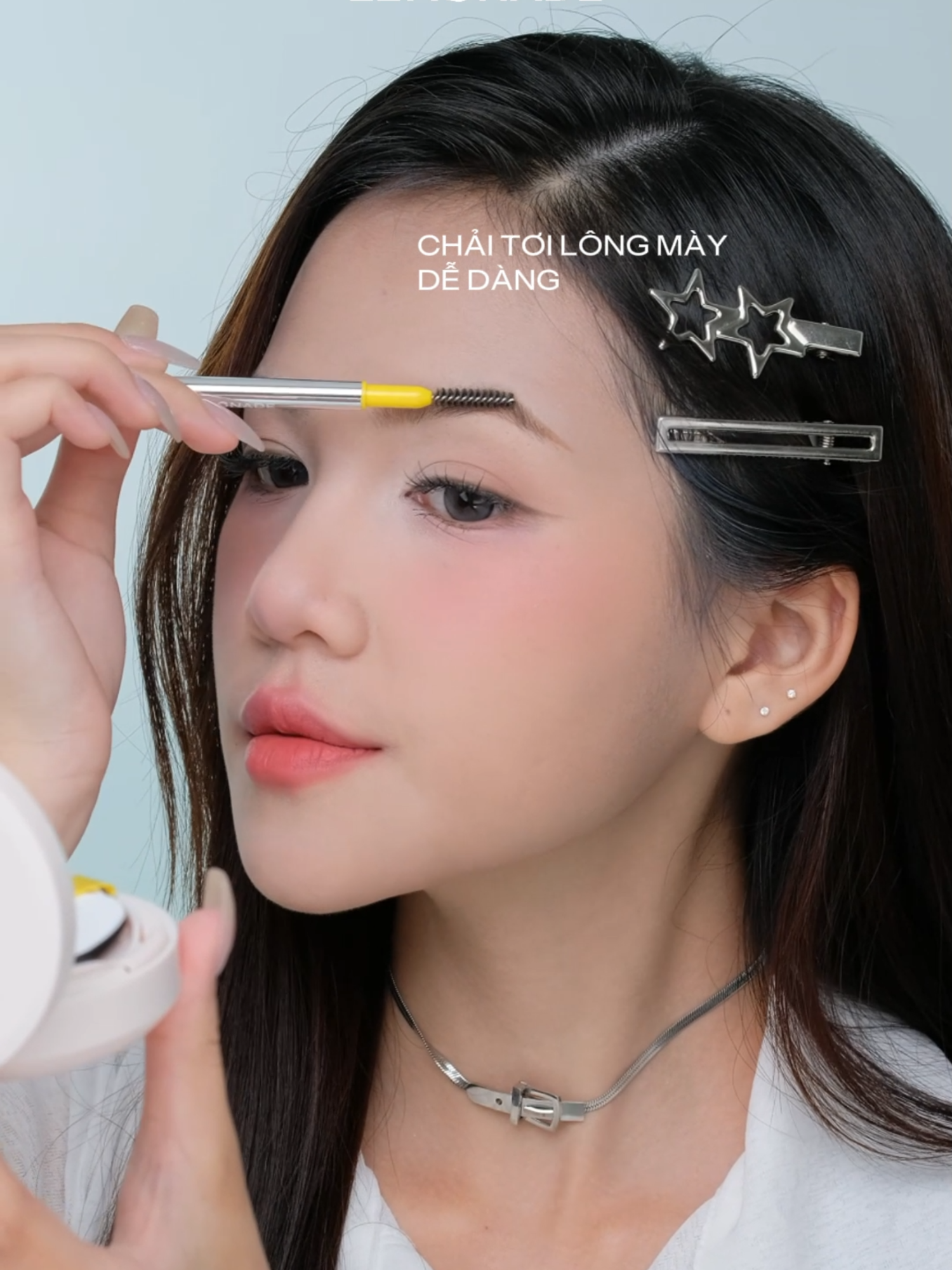 😎 KẺ MÀY CHƯA BAO GIỜ DỄ DÀNG ĐẾN THẾ CÙNG MICRO EYEBROW Must-have item giúp “cân” mọi layout makeup chính là chì kẻ mày Micro Eyebrow ✨ Đầu chì dẹt mảnh – dễ thao tác, nét mảnh tự nhiên hay sắc sảo cá tính đều chuẩn ✨ Cọ chải mềm – định hình chân mày nhanh gọn, vào nếp đẹp ngay Không lạ gì khi Micro Eyebrow luôn nằm trong top sản phẩm được các khách yêu Lemonade “chấm điểm 10” 🥰 ---------- LEMONADE - Thương hiệu mỹ phẩm dẫn đầu về giải pháp trang điểm dễ dàng #Lemonade #EasyMakeup #EasyToBeYou