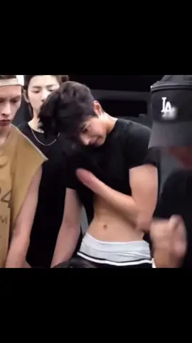 오빠라고 부르지도 못하고….👳🏼‍♀️                           #cortiso #keonho #kpop #fyp 