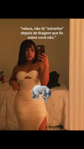 estranha é pouco