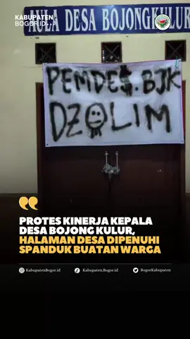 Pemerintah Desa (Pemdes) Bojong Kulur, Kecamatan Gunung Putri, Kabupaten Bogor, mendapat kritik keras dari warganya. Sejumlah spanduk bernada protes dipasang warga di depan kantor desa pada Kamis (11/9/2025) dini hari sekitar pukul 01.30 WIB. Warga yang merasa kecewa dengan kinerja pemerintah desa memasang sejumlah spanduk bertuliskan, antara lain, “Desa Ini Dalam Pengawasan Warga”, “BPD Tidak Beres”, “Kades Gagal Urus Desa”, hingga “Ini Serius Pendes Kayak Gini”. Aksi simbolis itu menjadi penanda ketidakpuasan warga atas kinerja Pemdes Bojong Kulur. Seorang warga yang enggan disebutkan namanya mengungkapkan, pemasangan spanduk hanyalah langkah awal. Warga berencana menggelar aksi damai resmi pada Senin depan, dengan surat pemberitahuan yang sudah dilayangkan ke Polres Bogor. ‎“Resminya aksi Senin depan. Poin tuntutan akan disampaikan saat aksi berlangsung,” ujarnya saat ditemui di lokasi. Menurutnya, aksi ini lahir dari kekecewaan warga lantaran mediasi atau musyawarah dengan pihak pemerintah desa sebelumnya tidak menghasilkan solusi. 🎥: frmn.syah27 Web : kabarindoraya.com  #Desabojongkulur #gunungputri #bogor #kabupatenbogor #infokabupatenbogor 