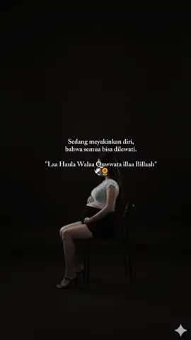 Ternyata benar,ujian ekonomi disaat hamil itu beneran masyaallah, tapi bumil gaboleh sedih karena ada adeek didalam perut yg ikut sedih.. harus kuat dan selalu ingat allah selalu bersama orang-orang yg sabar #maternityphotoshoot #trimester2 #ibuhamil #quotesislam #pregnancy 