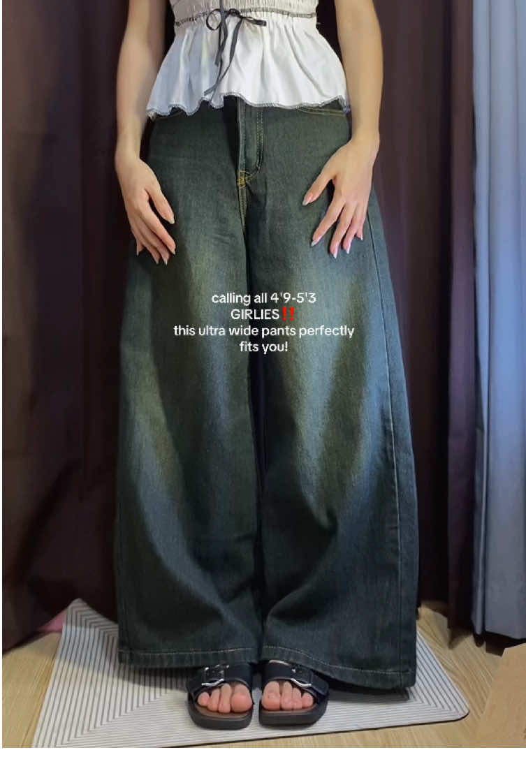 super baggy pero short-girl friendly pants 🫶🏻| TOP ➡️ @April K.🍓⬅️ #baggyjeans #baggypants #widelegpants #retrojeans #highwaistpants 