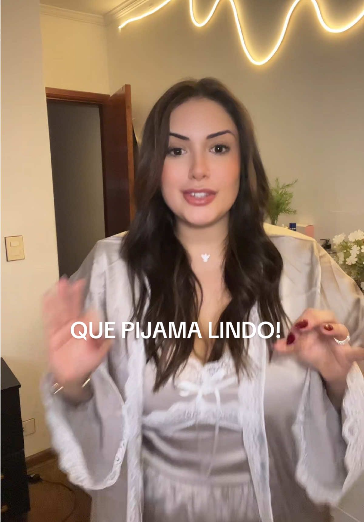Que pijama lindoooooo @SHEIN  Shop the trendiest at Elaquor CURVE,Travachic CURVE,Dazy CURVE,Auralis,Elenzga CURVE,SHEIN BAE CURVE . #SHEINCurve #SHEINtrends  #SHEINforAll  Use SC8brcarinacampeao406 para ganhar descontos! @SHEIN Brasil 