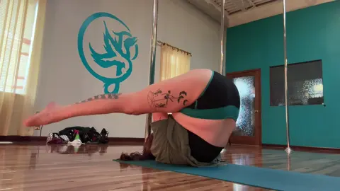 #rachpolestory #poledancer #poledance #workout #art 