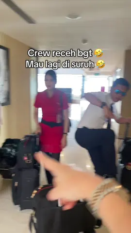 Terbang sama crew yg receh banget 😂🙏🫶 #crew #crewlife #kerja #manado #sulawesiutara 