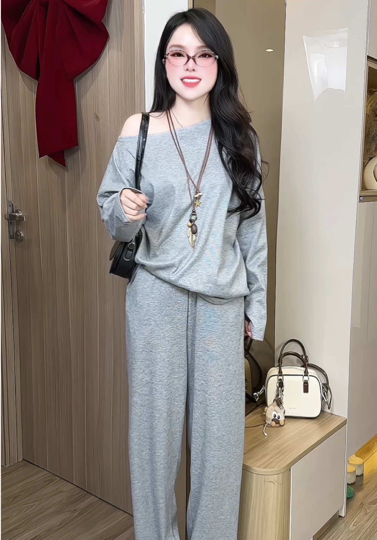 Set lệch vai chất nỉ trẻ trung năng động tôn dáng, chất mềm đẹp mê nay hời lắm ý   #setbo #setboxinh #setbonu #setbothethao #setni 