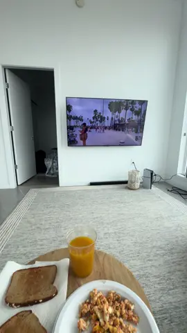 Healthy breakfast, Los angeles,CA,USA. #viral #foryoupage #foru #viralvideo #trending 