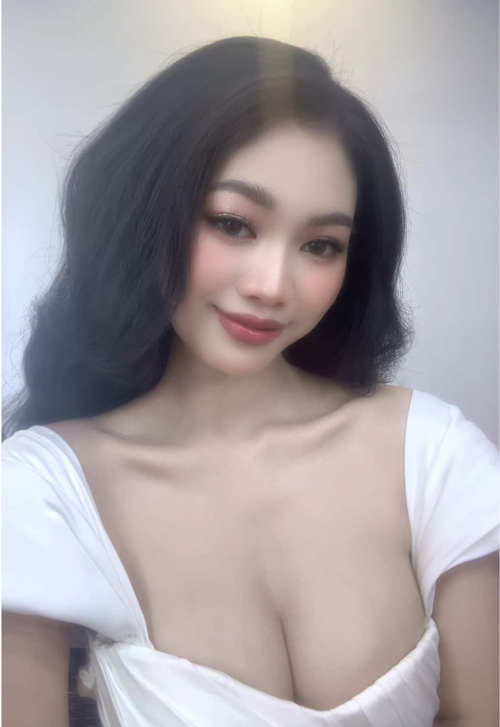 Look at Me #ahtinkayapopo #popo #missgrandmyanmargirstrunnerup #39ဗိုက်ပူကြီး #fypシ゚viral 