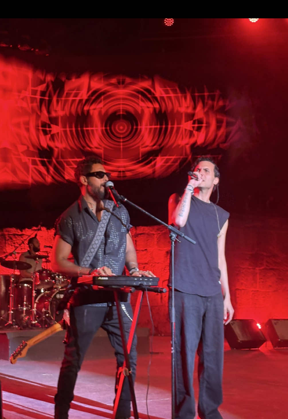 Ya Abyad Ya Eswed 🤍🖤 @Amir Eid #cairokee #musicfestival #livemusic #fyp #festivalcarthage 