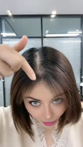 A quick fix for days when your hair’s not quite there 😉 #hairtopper #victorytopper #hairloss #alopecia #thinhair 