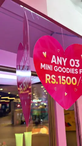 රු.1500/- ඔයා කැමතිම mini goodies 3ක් shop කරන්න් අදම අපේ store visit කරන්න අමතක කරන්න එපා🛒🛍️🤩 #luvesence #luvesencegoodies #minigoodies 
