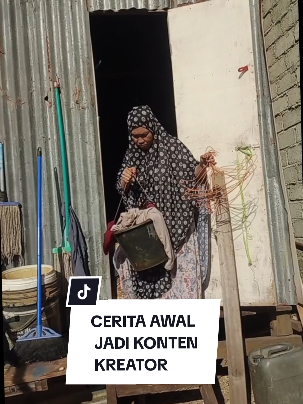 jemur pakaian sambil cerita awal jadi affialate  #adayinmylife  #adayinmylifevlog  #keseharian  #beresberesrumah 