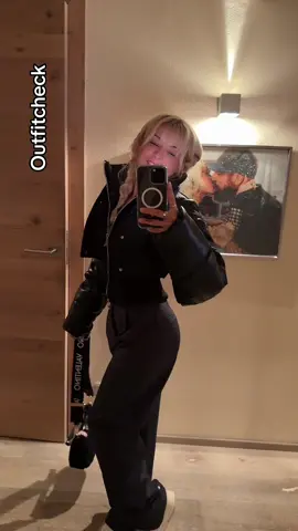 🐈‍⬛ ich liebe Schwarz!  #OOTD #outfit  #outfitcheck 