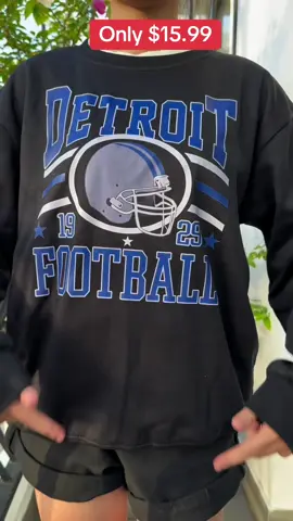 Vintage football sweatshirt #football #vintagefootball #2025shirt #gameday #footballshirt 
