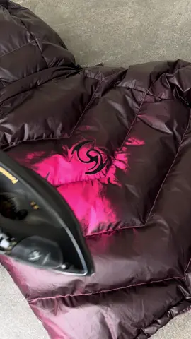 Heat Reactive Puffer Jacket #streetwear #pufferjacket #fashiontiktok #heatreactive #vrrockclo 