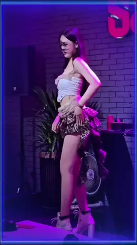 Đất nước việt nam có mình em là tham remix #djremix #xuhuong #NhacHayMoiNgay #vinahouse #TikTokGiaiTri 