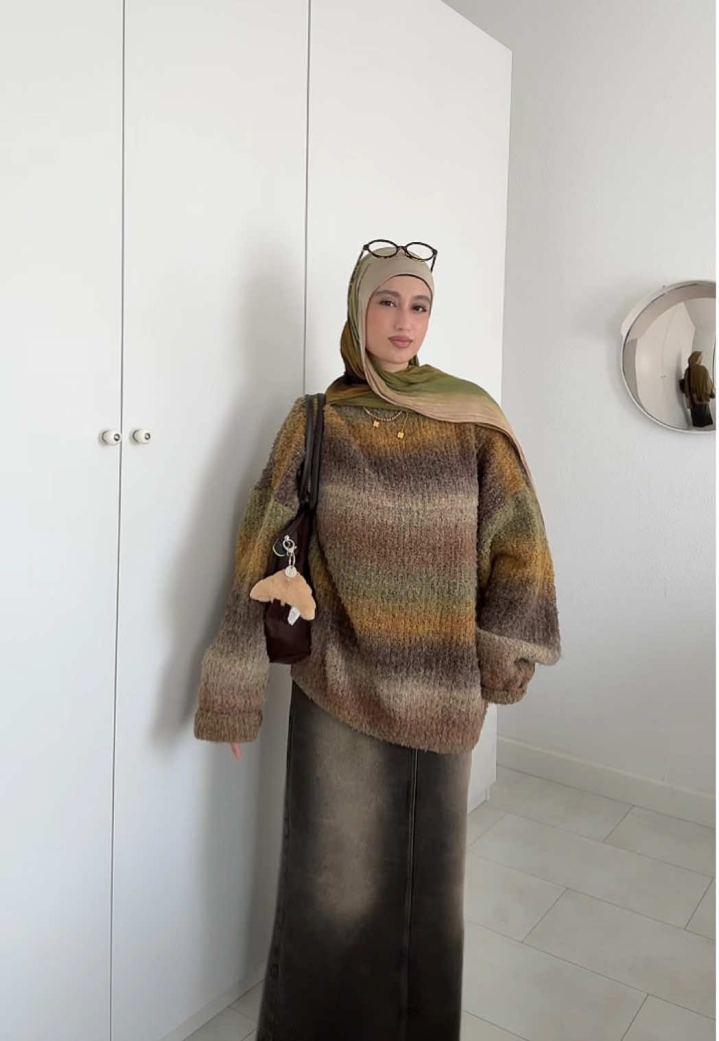 matching hijab & sweater 🍂🫒>> #falloutfits #ootdhijab #vela 