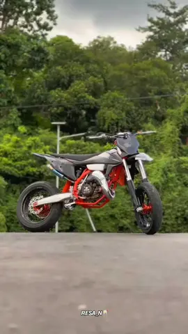 දුවන අයියලට රෙවෙන එව්වා 👀🥂 #highcapacitysrilanka🇱🇰 #1mllionaudition #supermoto  #foryou #thasandu 