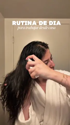 Mi rutina sencillita para esos dias en los que trabajo desde casa 🙂‍↕️ (mis favoritos btw 🤭)  @Clinique @SKIN1004 US @rhode skin @Mario Badescu @Color Wow Hair  #undiaconmigo #rutinadeskincare #parati #rutinadedia #skincare 
