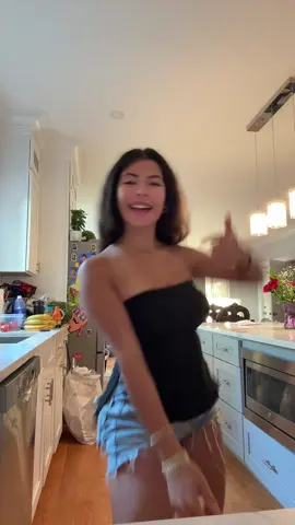 Goodmorningggg #goodmorning #collegecommuter #collegefreshman #bye 