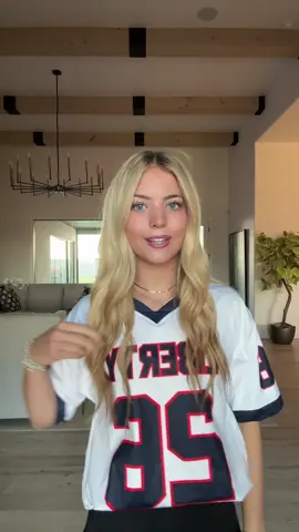 game day! #LanguageLearning #fyp #viral #influencer #blonde 
