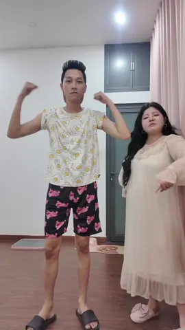 Đụng tới vợ tôi rồi thì xin đừng đụng đến tôi! 😅 #cobeokiengiang #anhbinhthuong #xuhuongtiktok #emiequyen #couple 