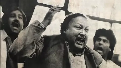 NIT KHAIR MANGA 🖥𝑅𝑒𝓂𝒾𝓍🖤🔥🎧 Nusrat Fateh Ali Khan #foryou #grow #fyp #viraivideo #foryoupage #videoviral #nfak #remix #amjad132alialiali2 