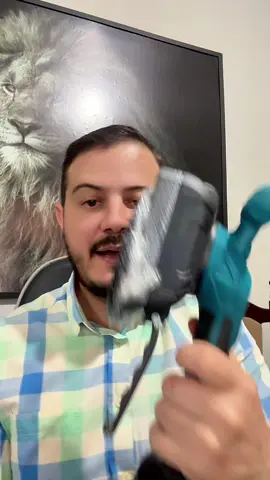 Máquina vibratória de assentar piso #pedreiro #azulejista #porcelanato #construcao #piso 