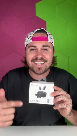 This is a absolute Game Changer!#Hollyland #HollylandMic #LARKA1 #Soundthemoments