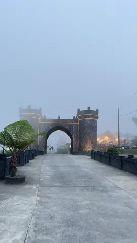 Suasana sore berkabut di negeri kahyangan #kabut #negerikahyangan 