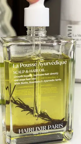 Les filles il faut absolument intégrer cette huile à votre hair routine, cheveux de rêve assurés 💆🏻‍♀️🫶🏻  @H A I R L I X I R  P A R I S® #cheveuxlong #beauty #cleangirl 