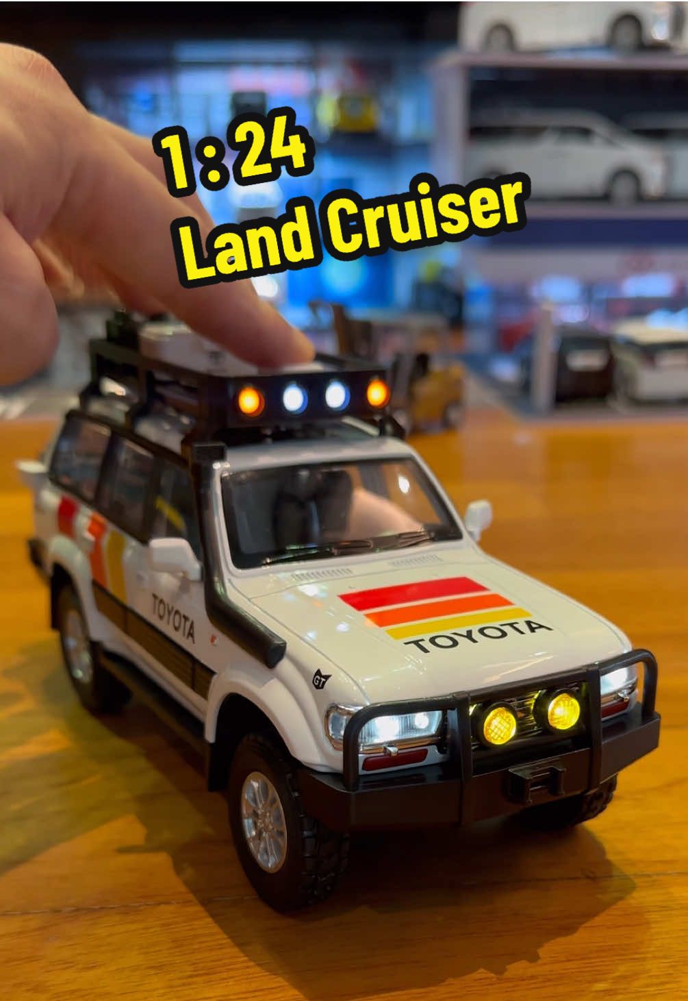 Baru buka dah jatuh cinta, serius realistik gila 🤩 #pullbackcars #koleksimainan #toyotalc80 #hadiahunik #birubirulifestyle 