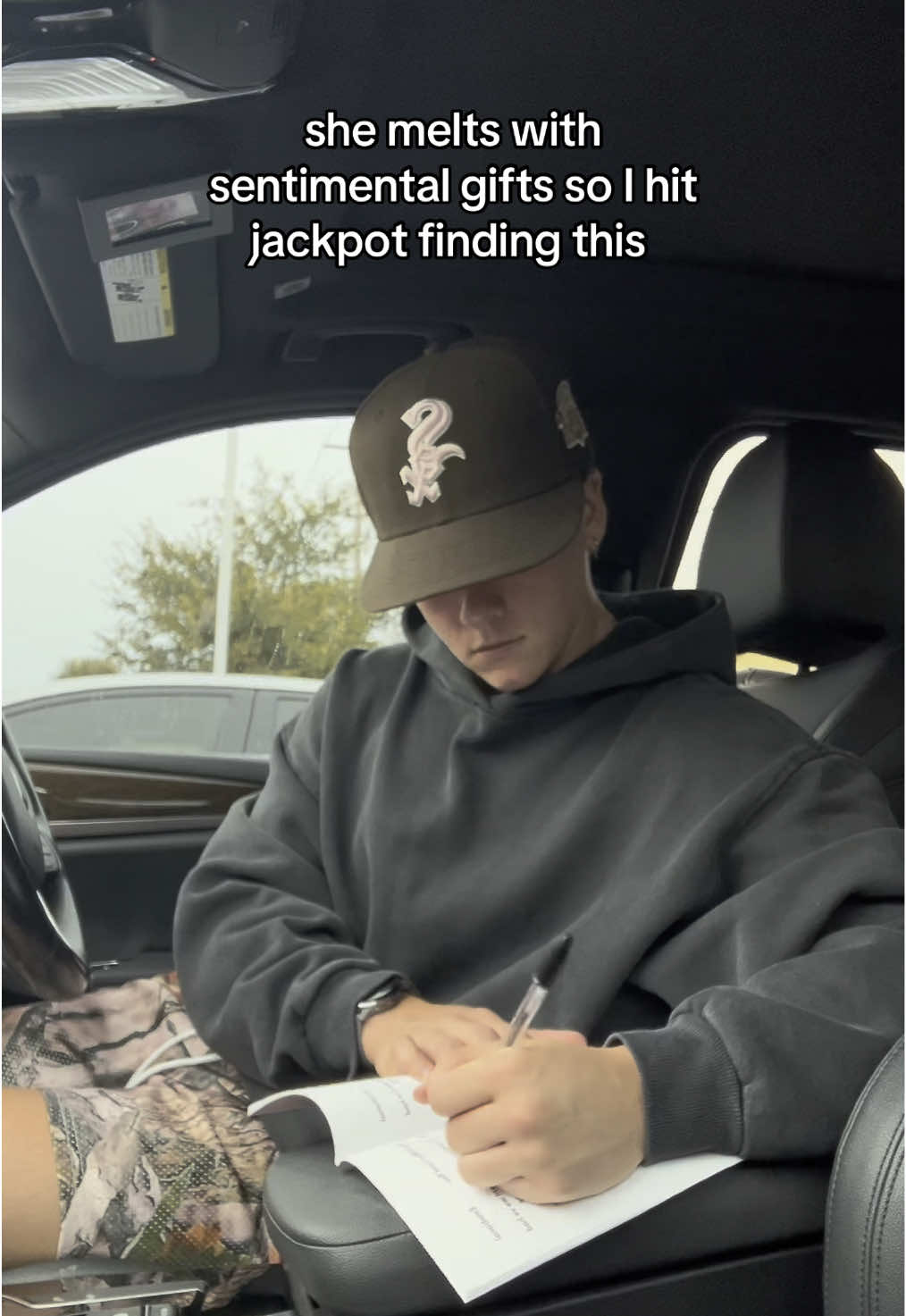 Winning bf of the year fs #thisiswhyiloveyou #fyp #xyzbca #anniversarygift #anniversary #couplegoals #tiktokshopfinds 