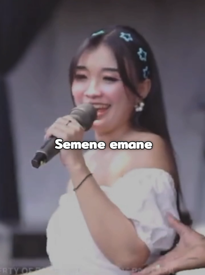 Nyeleweng || Ayu WD #ayuwd #tarling_indramayu_cirebon #tarlingpantura #tarling #fyp 