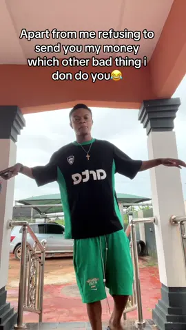 😂