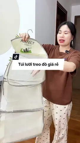 Túi nhỏ gọn để quá trời đồ mà giá lại rẻ hều. #tuiluoidungdo #tuidedo #giatreodo 